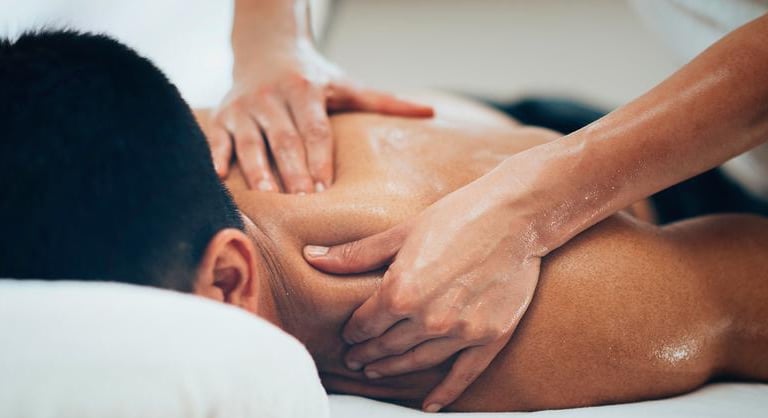 Manual therapy for neck and shoulder pain by certified physiotherapist at home