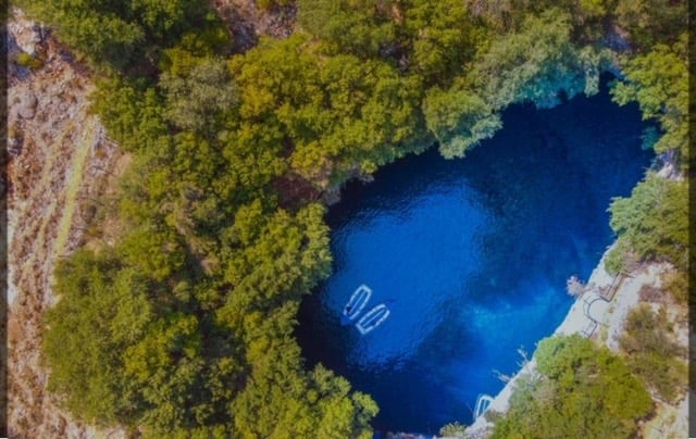 MELISSANI LAKE CAVE Kefalonia