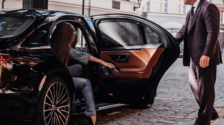 Bodrum Limuzin & Şoförlü Araç Kiralama