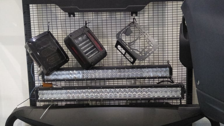 IMAGE MONTRANT LE SERVICE DE KITS CARROSSERIES CHEZ AUTOCRAZE 229