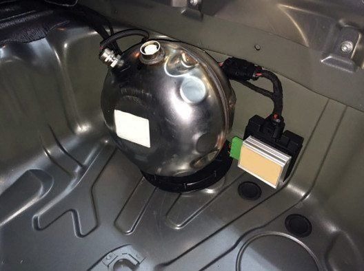 IMAGE MONTRANT LE SERVICE D'ACTIVE SOUNDS SYSTEME CHEZ AUTOCRAZE 229