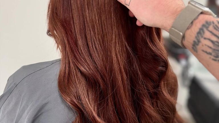 Hair lab UK training for FEMAILE HAIR EXTENSIONS