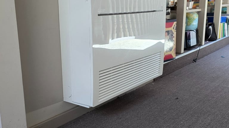 Console Mitsubishi installée 