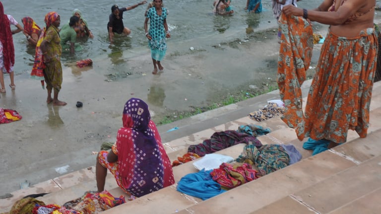 ladies washing at the Pushkar lake, Rajasthan, India