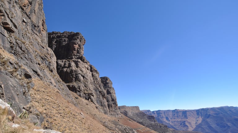 Sentinel Peak, Drakensberg Amphitheatre Plateau, South Africa