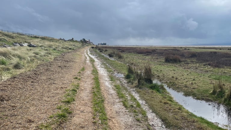 a grassy seafront between west Kirby and Hoylake