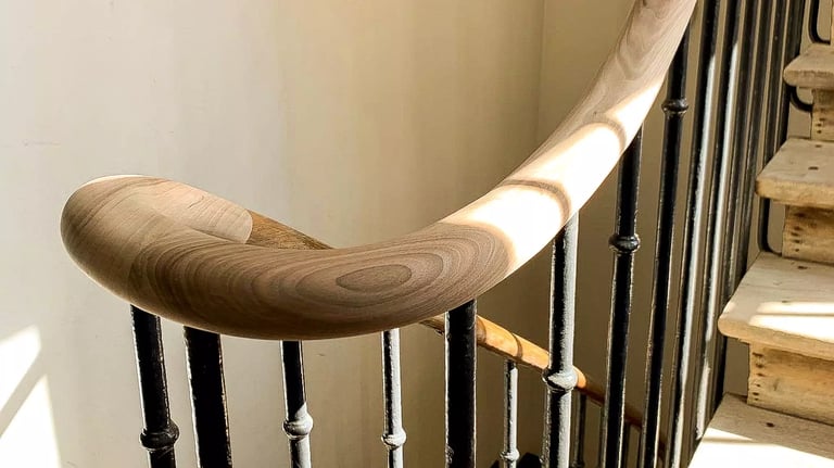escalier main courante en bois