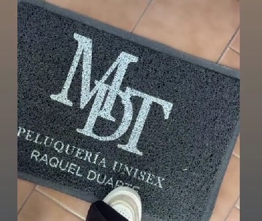 felpudo con logo personalizado peluqueria unisex raquel