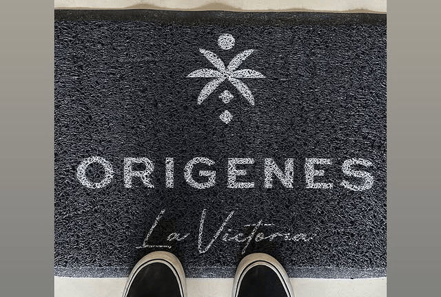 felpudo con logo personalizado salon origenes