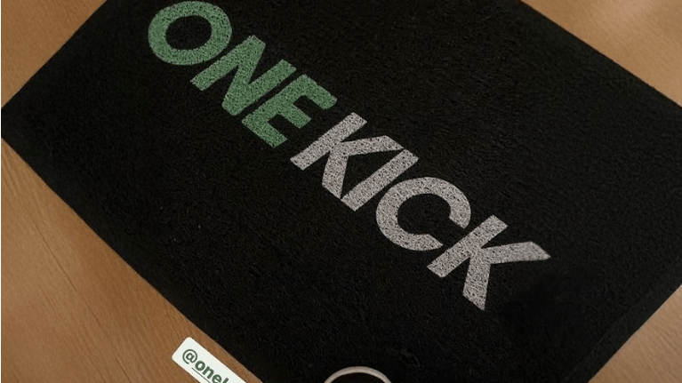 Felpudo con logo personalizado onekick