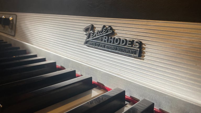 fender rhodes piano vintage keyboard instrument 1974 