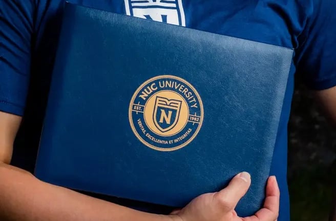 الحصول على القبول الأكاديمي