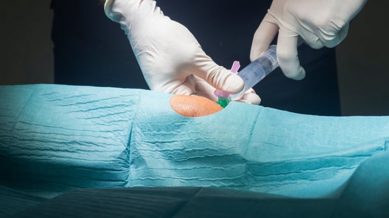 Klinik Medcare  dan Poliklinik Desaru Dr.Abdullah mempunyai servis suntikan intra-artikular