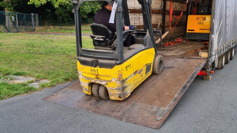 Transport Gabelstapler 3,2 to. von Kuppenheim nach Trier