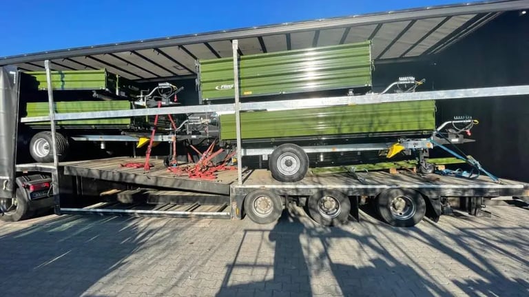 Transport von landwirtschaftlichen Anhängern