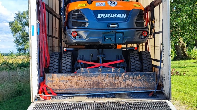 Transport Bagger von Hannover nach Mannheim