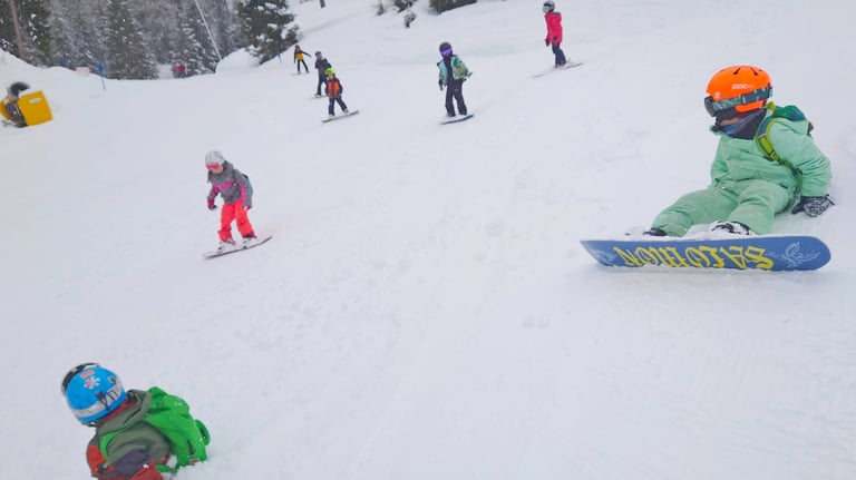 kinder snowboard kurs am Katzenkopf in Leutasch