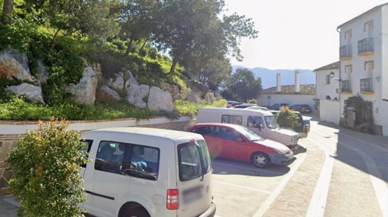 Punto de encuentro de la vía ferrata Castillo del Águila de Gaucín en el entorno del castillo