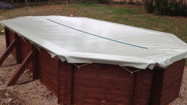 Bâches de piscine sur mesure