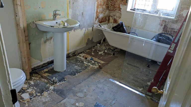 Water leakage and ceiling damage in UK property qualifying for stamp duty rebate due to uninhabitabl