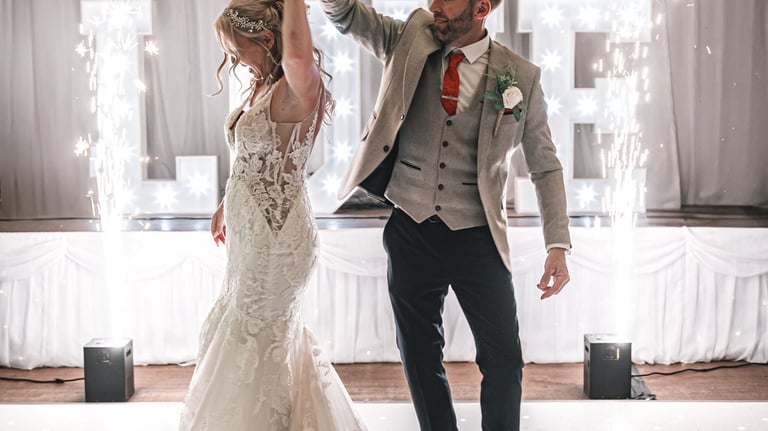Yorkshire Wedding Photography - first dance