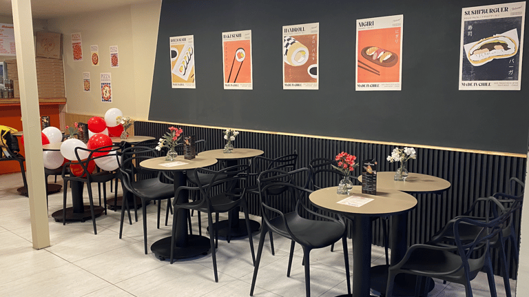 Remodelación de restaurante Haki Sushi en Santiago por Atípico Studio