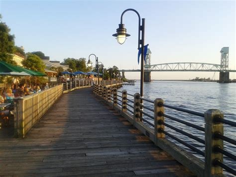 wilmington nc river front dining