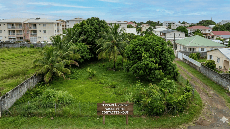 Vue aérienne : terrain résidentiel à vendre à Kribi