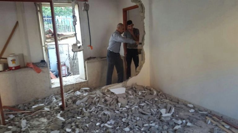 تكسير جدار الطايف معلم قص ابواب وشبابيك تكسير بلاط عمال تكسير جدار الطايف معلم قص جدار عمال تكسير هد