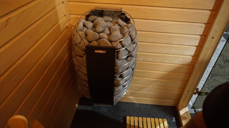 traditional sauna Nailsworth cold plunge tub contrast therapy sauna and ice bath therapy Nailsworth