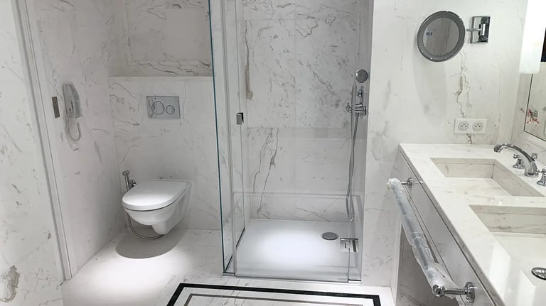 Toilette marbre blanc