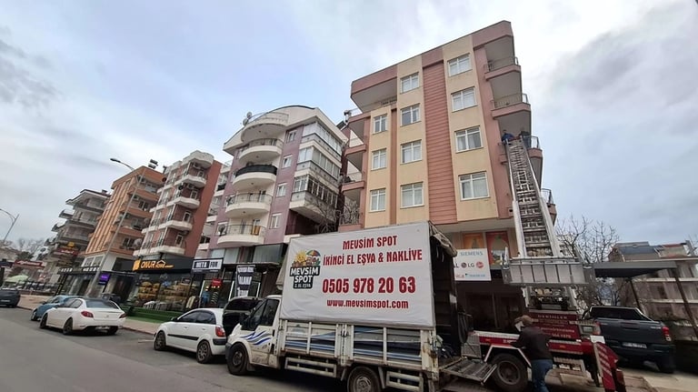 Muratpaşa Güllük Caddesi Ev Taşıma