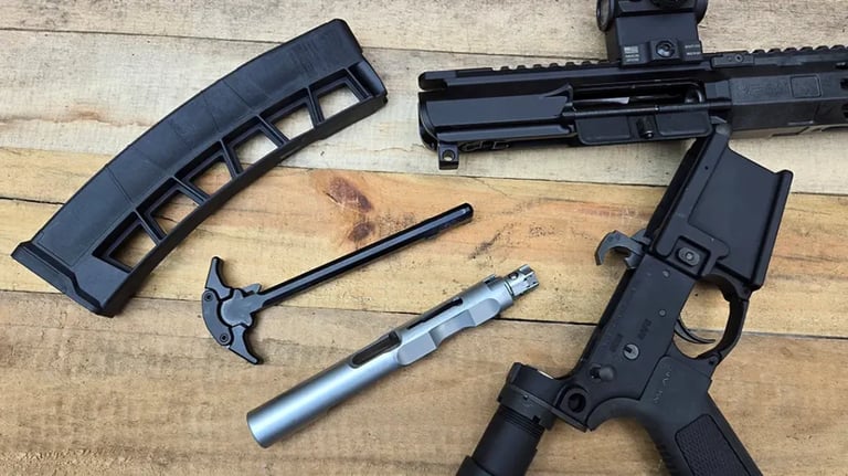 AR15 mit Mean Arms Bearing Delayed Verschluss und Exo Mag