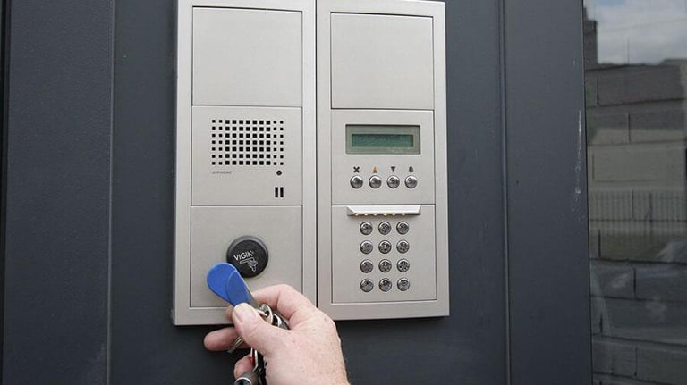 Interphone perpignan