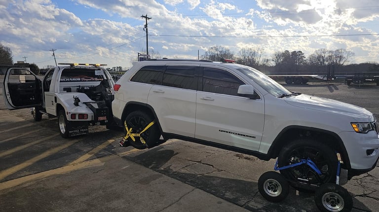 Towing available 24/7 in Greenville County, SC