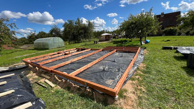 Sraigtinių polių montavimo procedas