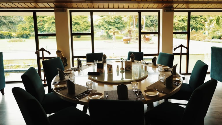 Luxurious Villas & Café