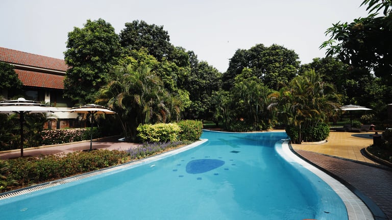 Luxurious Villas & Café