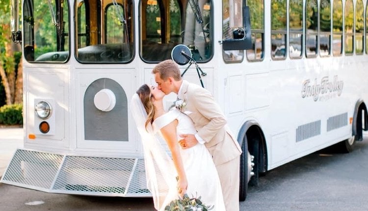event planner, customized celebration, elegant, seamless organization, southern charm wedding