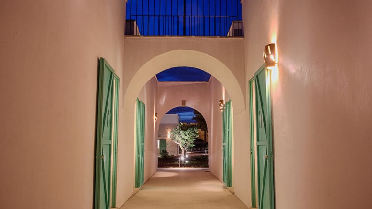 Spazi esterni del progetto hospitality Masseria Santa Marina realizzato da BRB Engineering srl