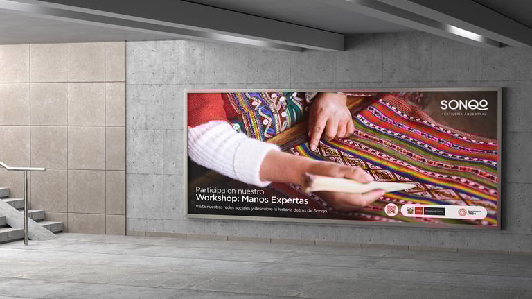 Mockup de panel publicitario promoviendo Workshop de Sonqo Textilería Ancestral