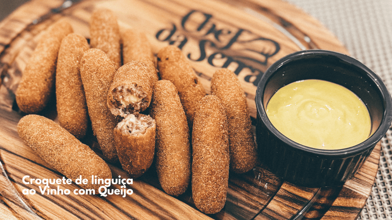 Croquete de Linguiça ao Vinho com Queijo
