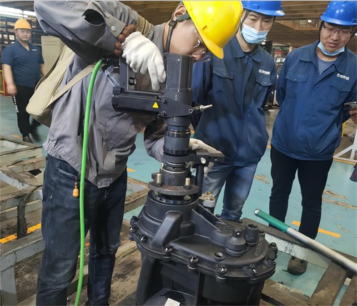 Ingersoll Rand-compatible tool for mining truck maintenance