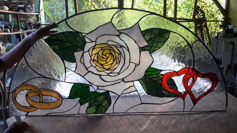 hermosos vitrales a gusto del cliene, stained glass with the best ides and beautifuls glasses.