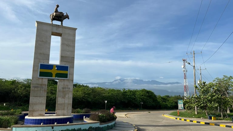 alt="monumento al campesino, dibulla, palomino"