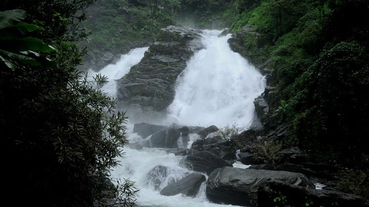 Korome Meenmutty Waterfalls