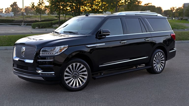5-6 passenger-lincoln-navigator