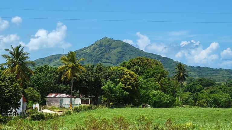 Montaña Redonda near Miches.