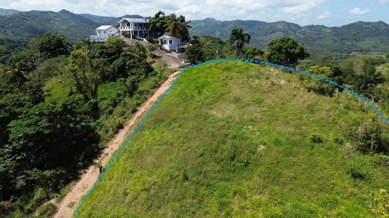 Click to enlarge - Land for Sale Confotur