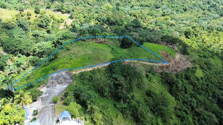 Click to enlarge - Land for Sale Confotur